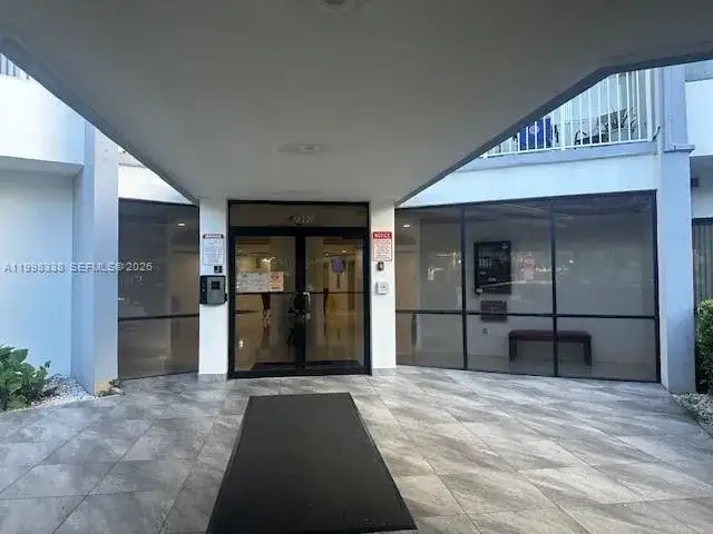 1300 NE Miami Gardens Dr # 616E, Miami FL 33179 photo 2