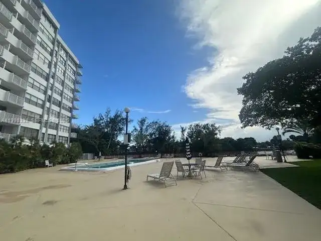 1300 NE Miami Gardens Dr # 616E, Miami FL 33179 photo 5