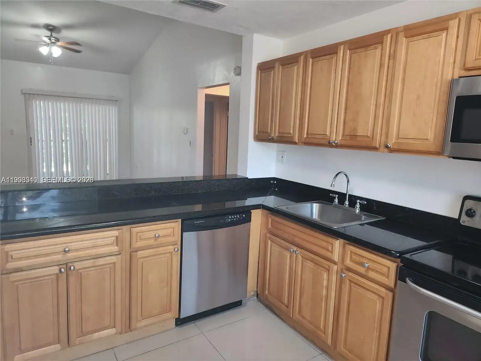 8059 SW 21 CT # 8059, Miramar FL 33025 photo 3