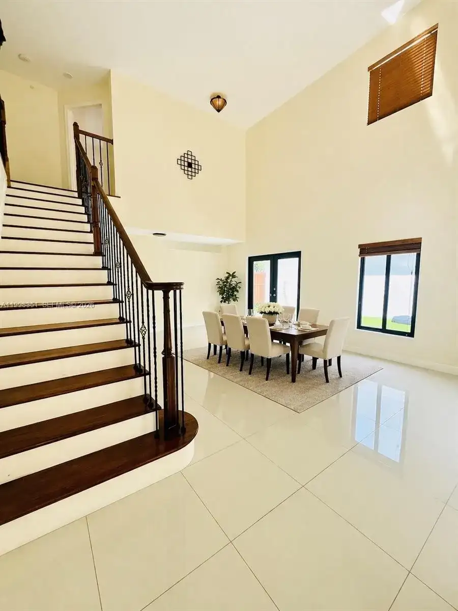 9069 NW 193rd St, Hialeah FL 33018 photo 5