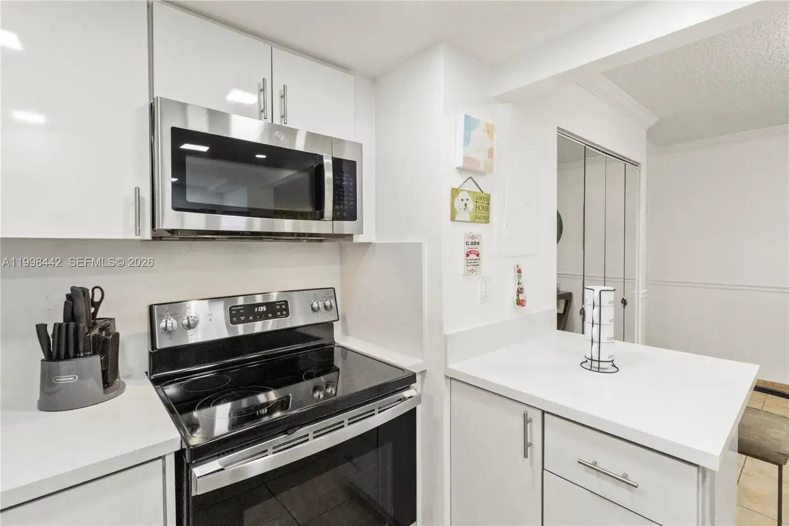 840 NW 87th Ave # 405, Miami FL 33172 photo 4