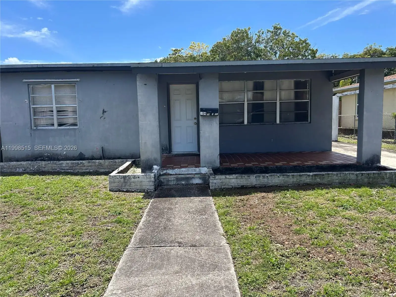 164 SW 2nd Ct, Deerfield Beach FL 33441 photo 2