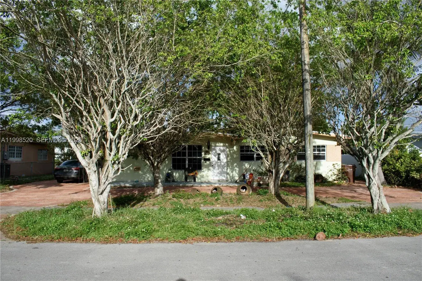 5349 W 14th Ln, Hialeah FL 33012 photo 3