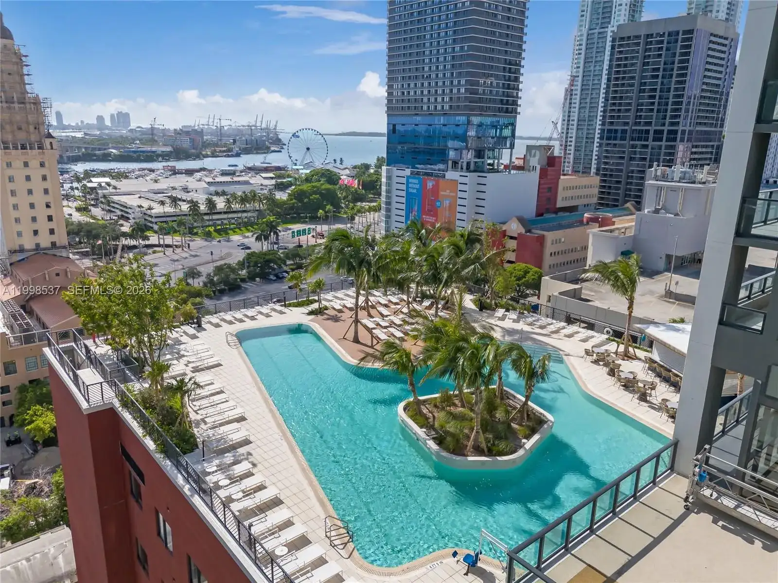 159 NE 6th St # 2403, Miami FL 33132 photo 2