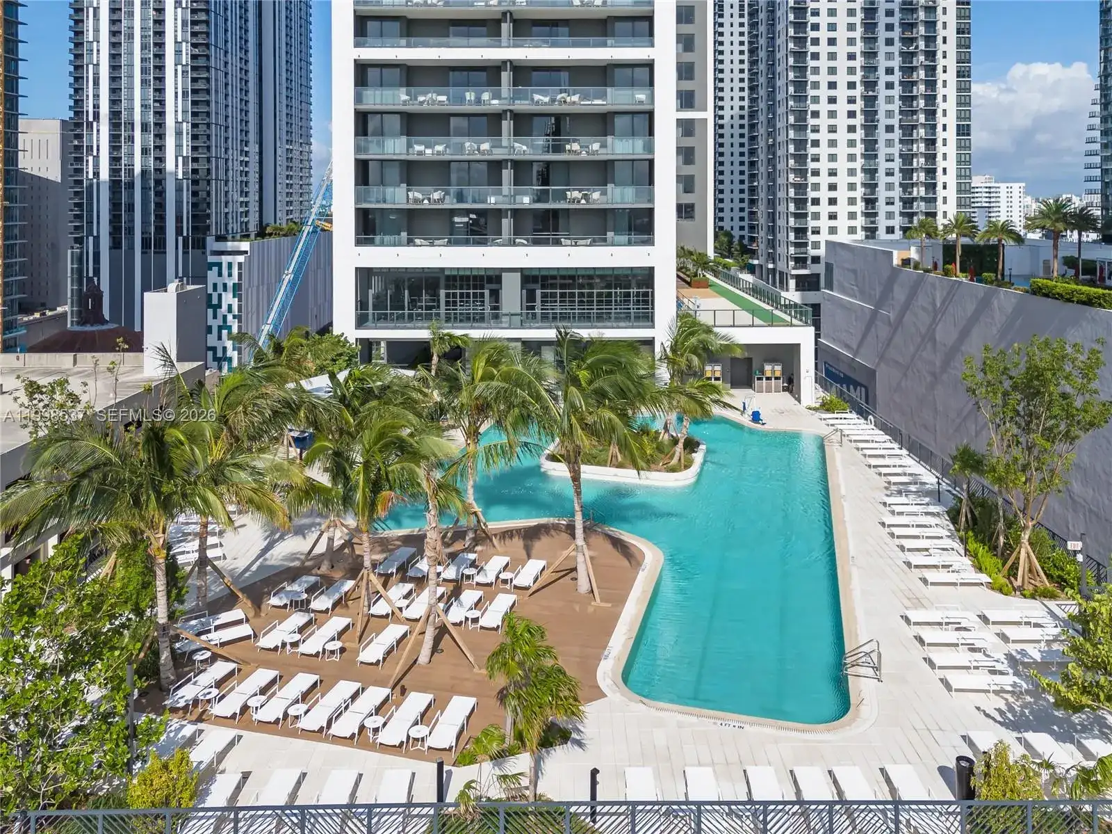 159 NE 6th St # 2403, Miami FL 33132 photo 4