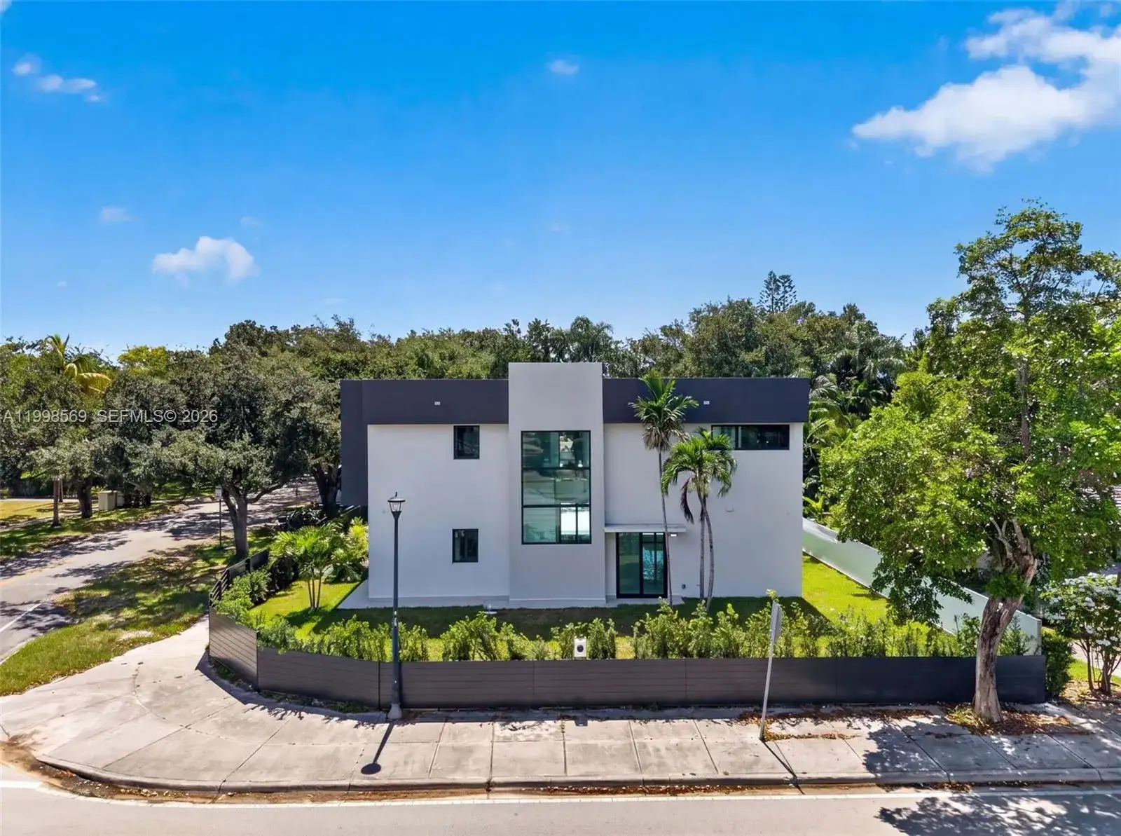 9833 N Miami Ave, Miami Shores FL 33150 photo 3