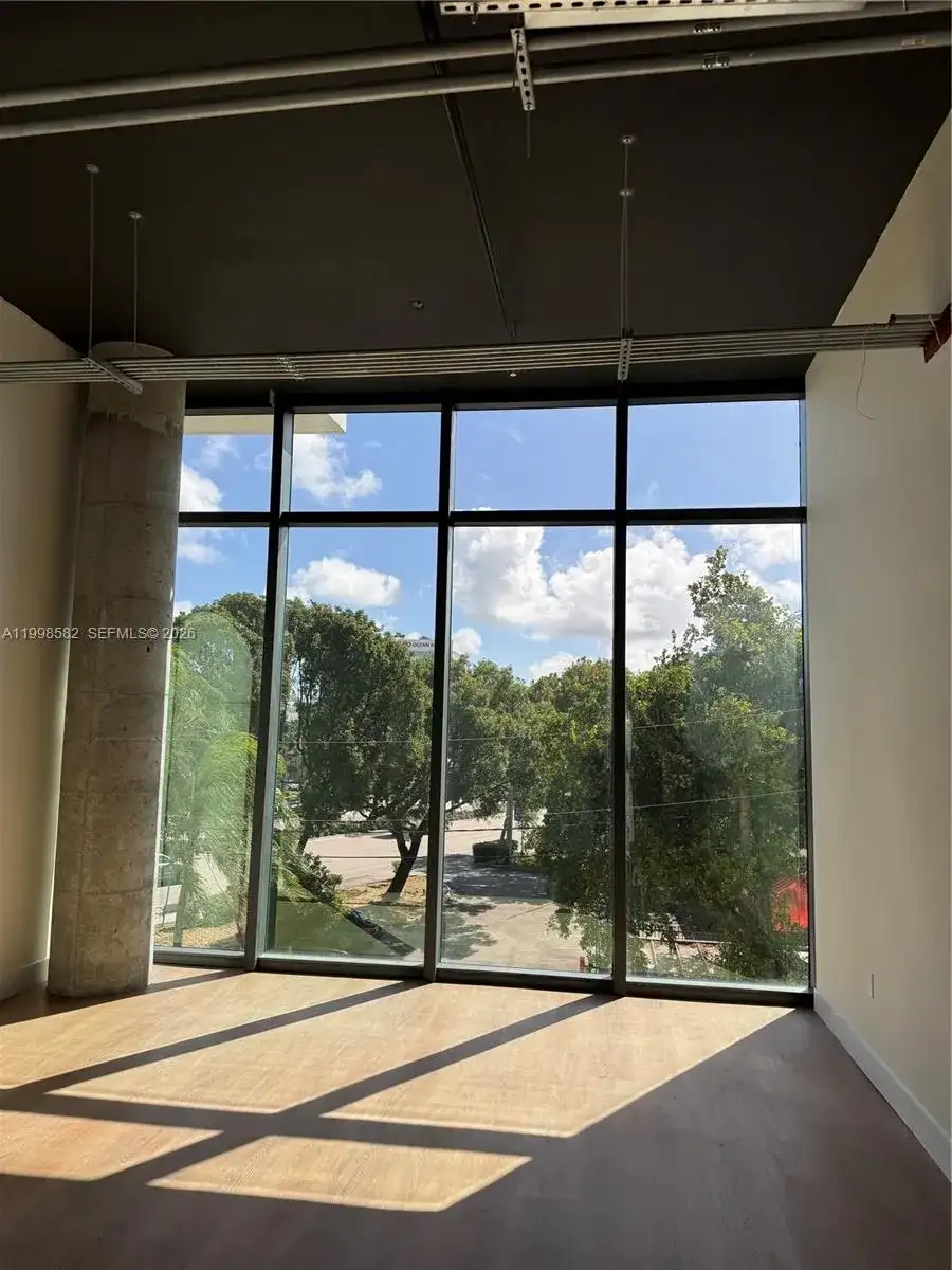 21290 Biscayne Blvd # 408, Aventura FL 33180 photo 3