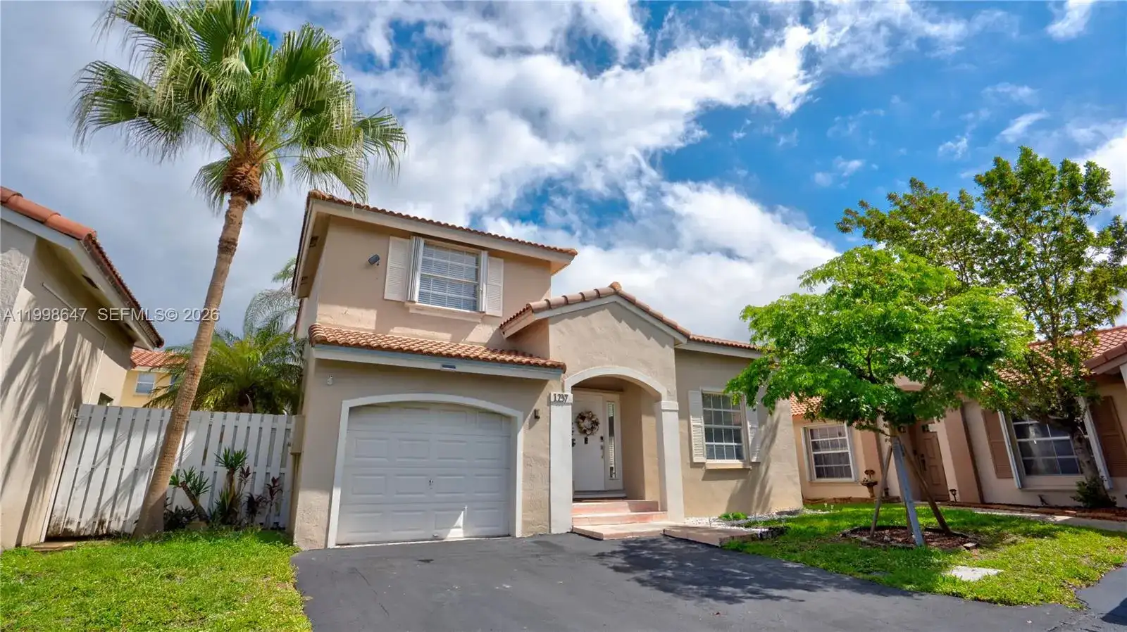 1237 NW 125th Ter, Sunrise FL 33323 photo 3