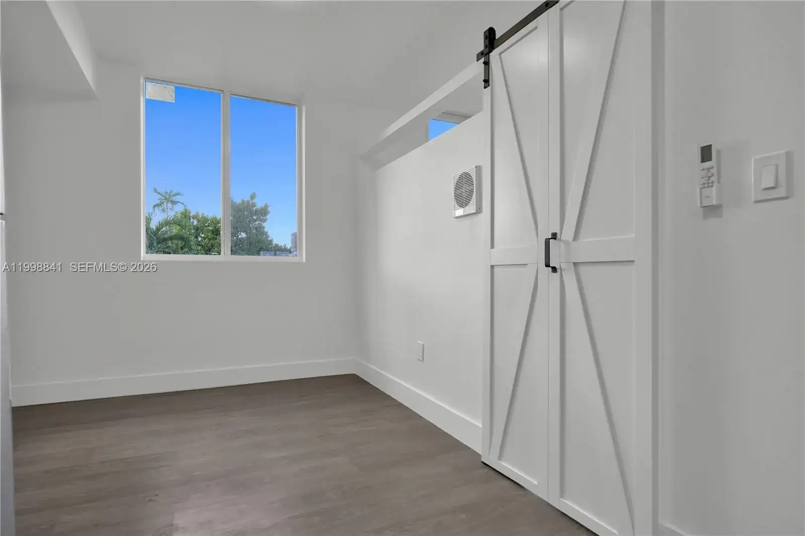 1620 NW 18th St # 305, Miami FL 33125 photo 4