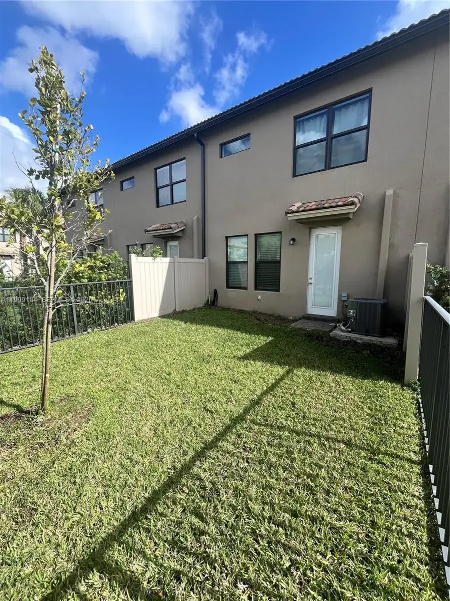 8659 Escue St # 1, Lake Worth FL 33467 photo 2