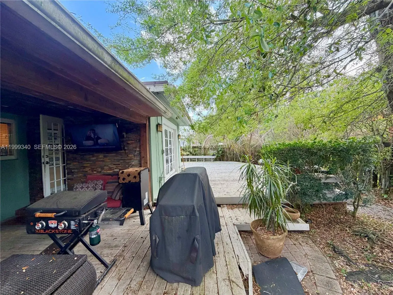 1581 SW 27th Ter, Fort Lauderdale FL 33312 photo 2