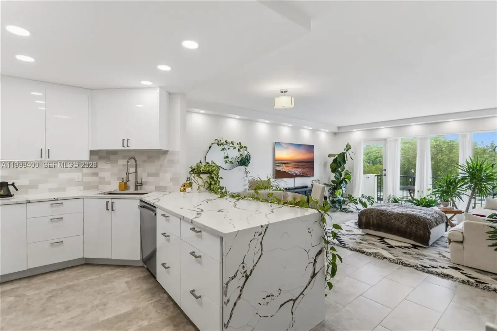 340 Sunset Dr # 407, Fort Lauderdale FL 33301 photo 2