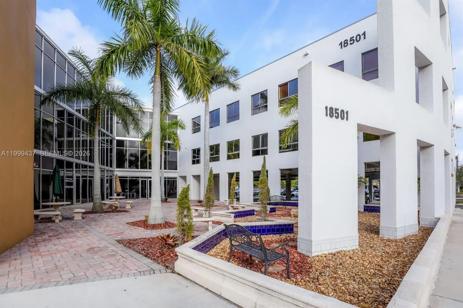 18501 Pines Blvd # 337, Pembroke Pines FL 33029 photo 3