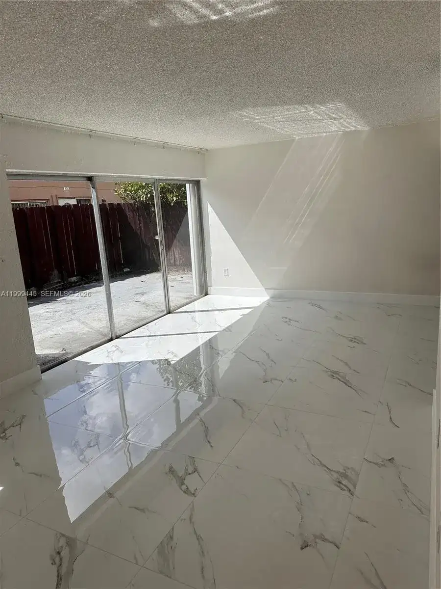 8440 SW 154th Cir Ct # 302, Miami FL 33193 photo 2