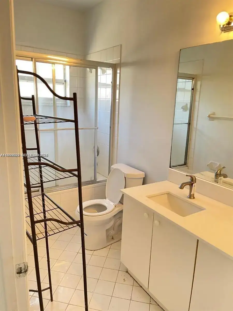 8784 SW 213th Ln, Cutler Bay FL 33189 photo 5