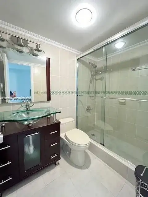 2540 W 67th Pl # 28, Hialeah FL 33016 photo 3