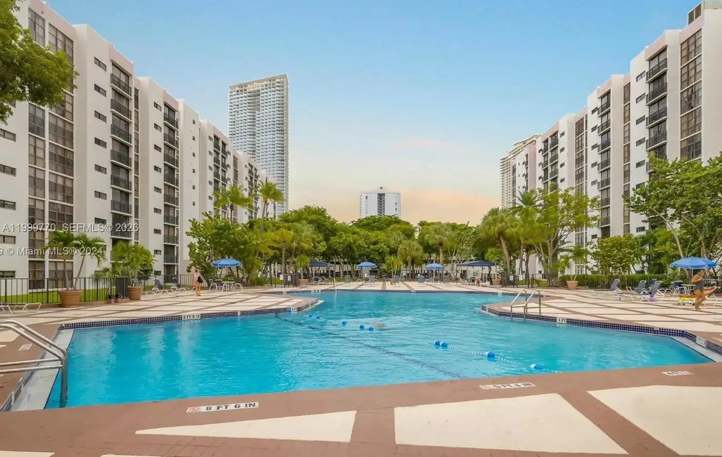 17021 N Bay Rd # 409, Sunny Isles Beach FL 33160 photo 2