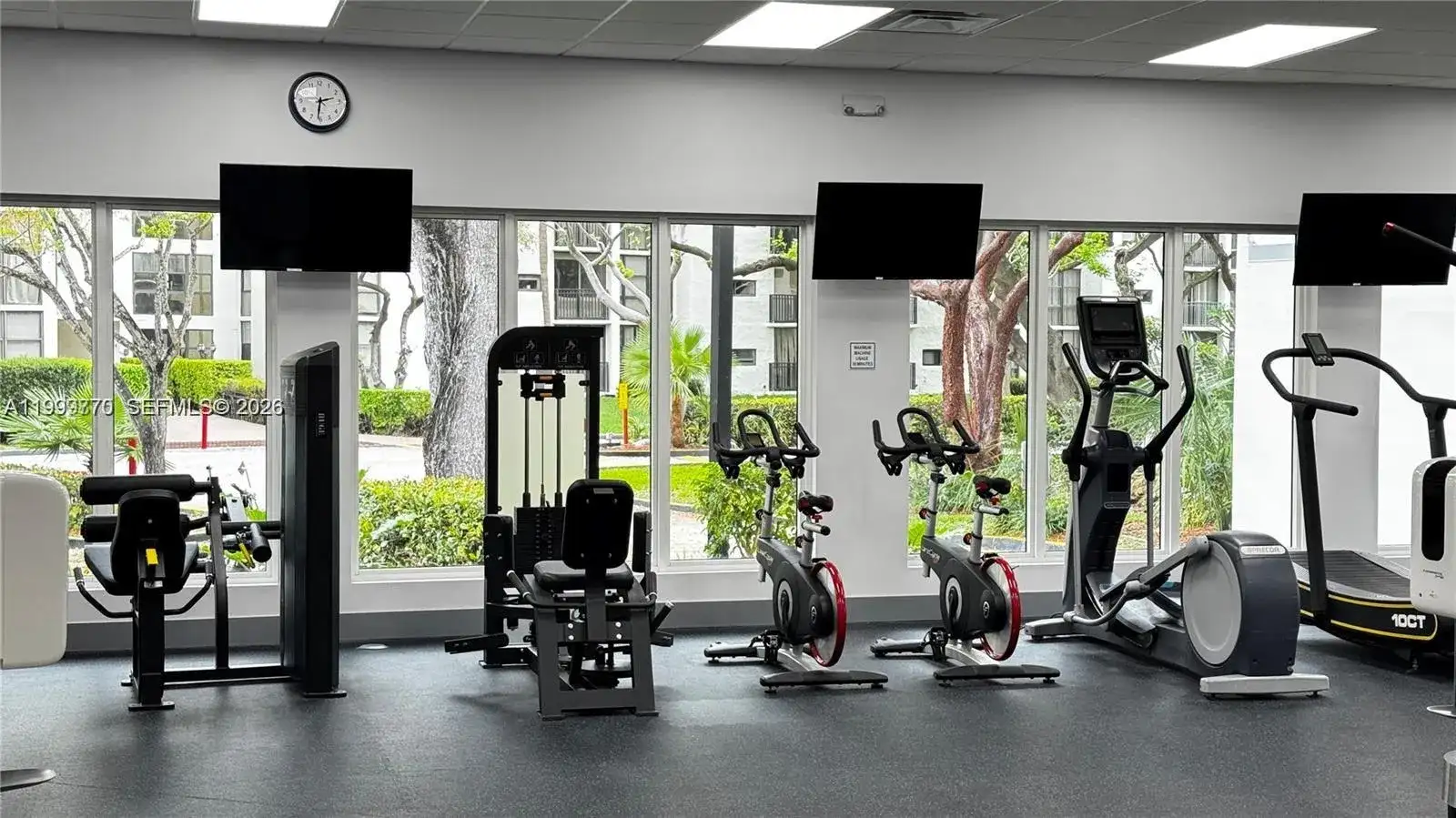 17021 N Bay Rd # 409, Sunny Isles Beach FL 33160 photo 3