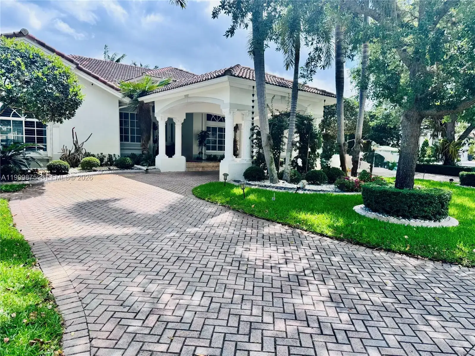 9494 SW 125th Ter, Miami FL 33176 photo 2