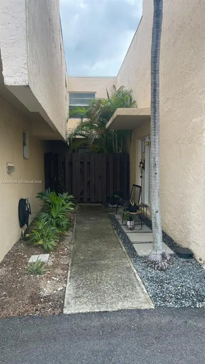 8741 NE 4th Ave Rd # 8741, Miami Shores FL 33138 photo 2
