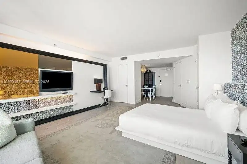 1100 West Ave # 819, Miami Beach FL 33139 photo 3