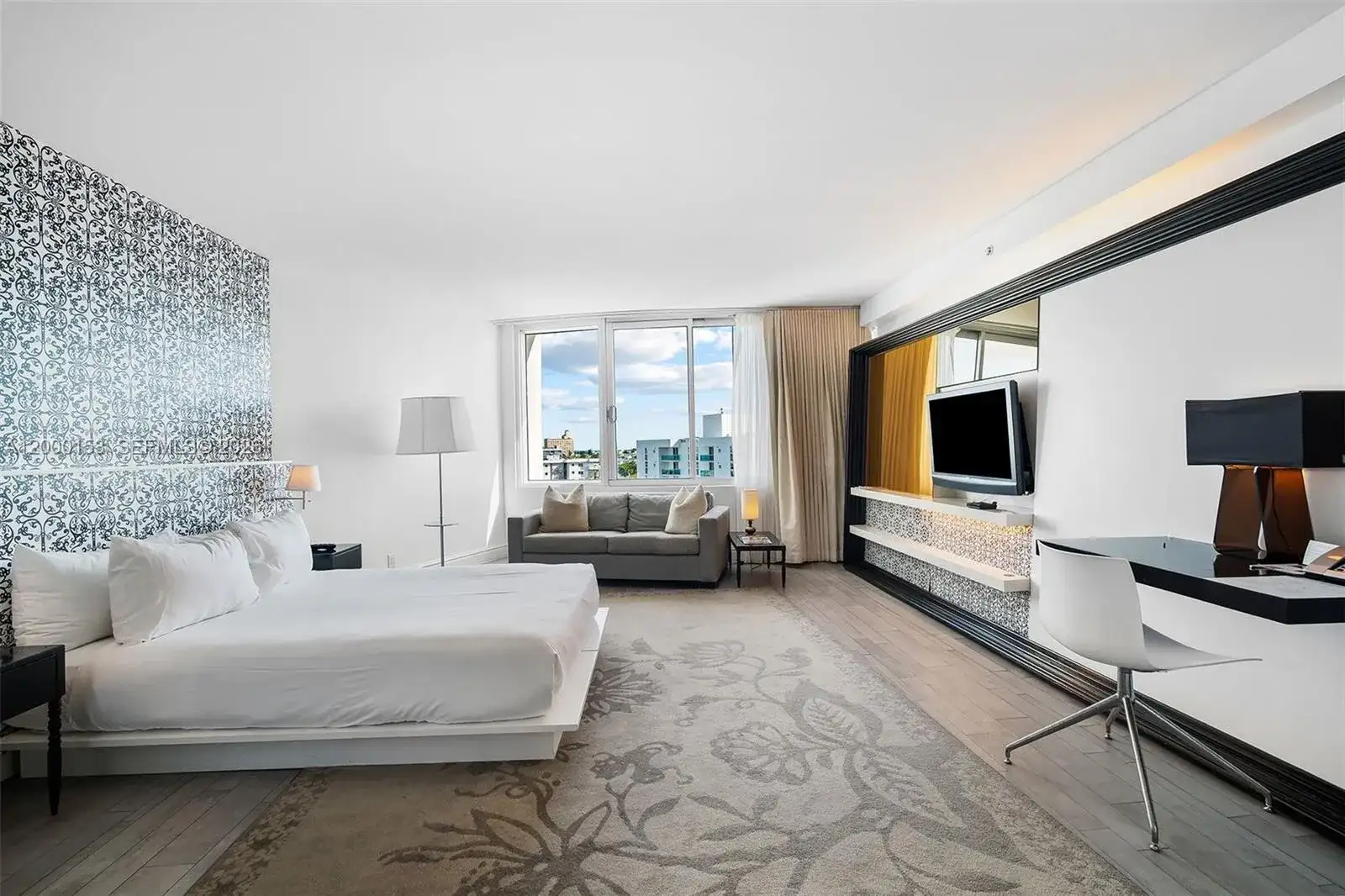 1100 West Ave # 819, Miami Beach FL 33139 photo 4