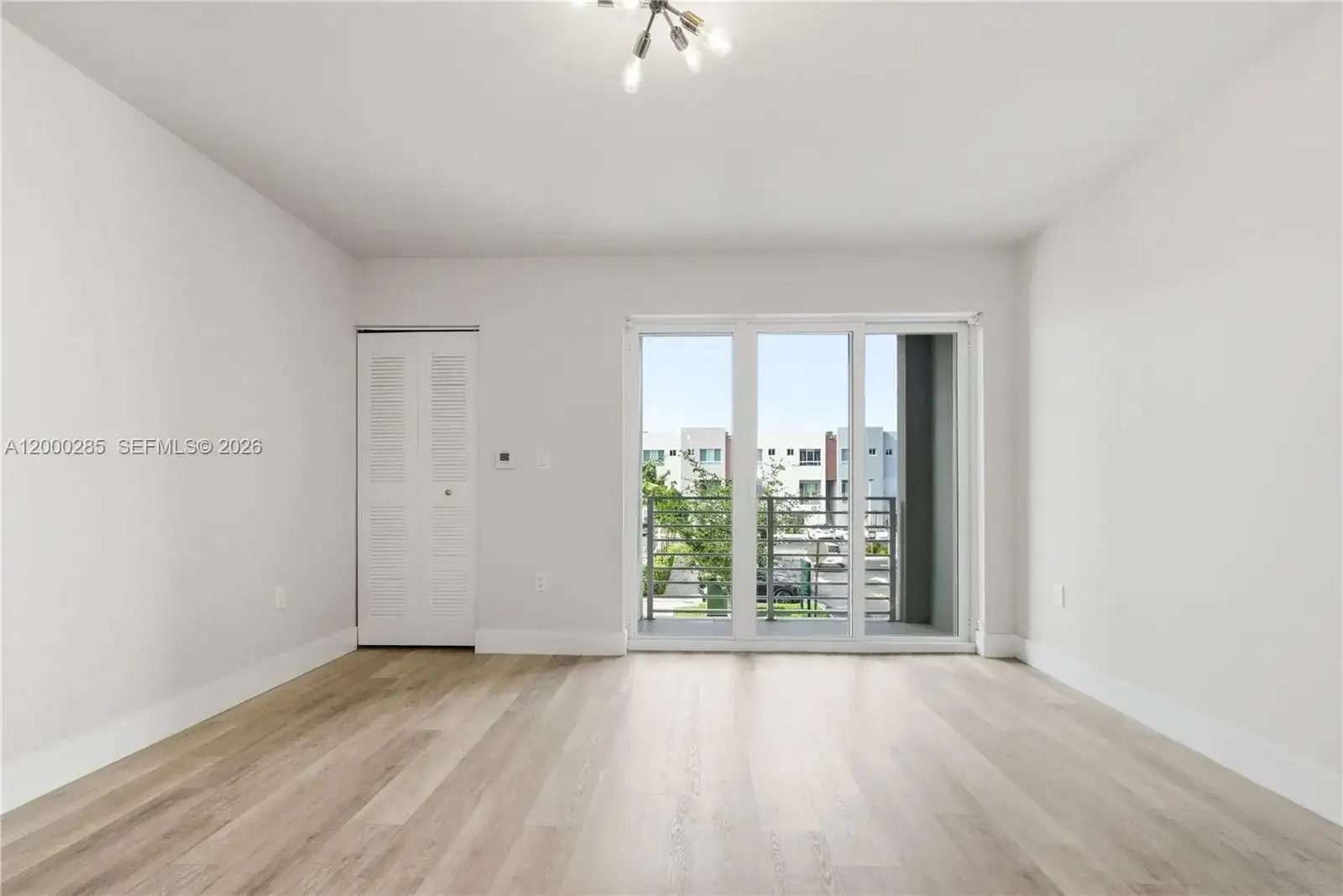 2505 NE 193rd St # 4215, Miami FL 33180 photo 4