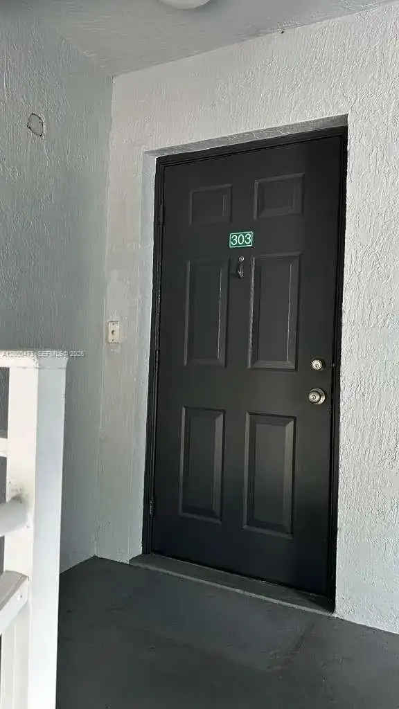 9645 NW 1st Ct # 303, Pembroke Pines FL 33024 photo 5