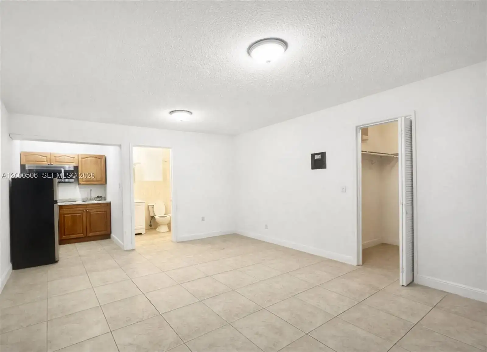 2471 NW 18th Ter # A, Miami FL 33125 photo 2