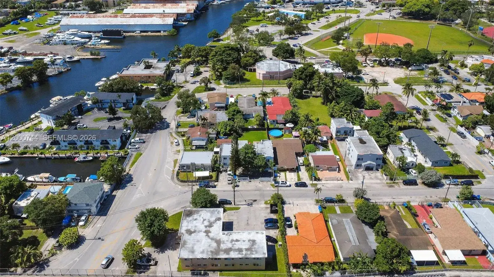 1680 NW 22nd Ct, Miami FL 33125 photo 2