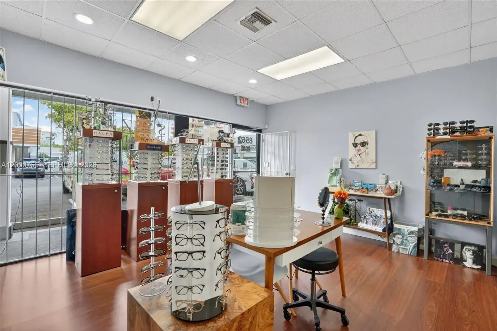 8562 SW 8th St, Miami FL 33144 photo 4