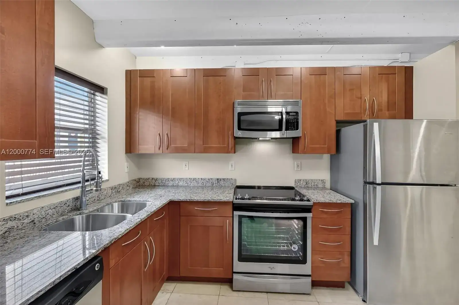 1519 Drexel Ave, Miami Beach FL 33139 photo 2