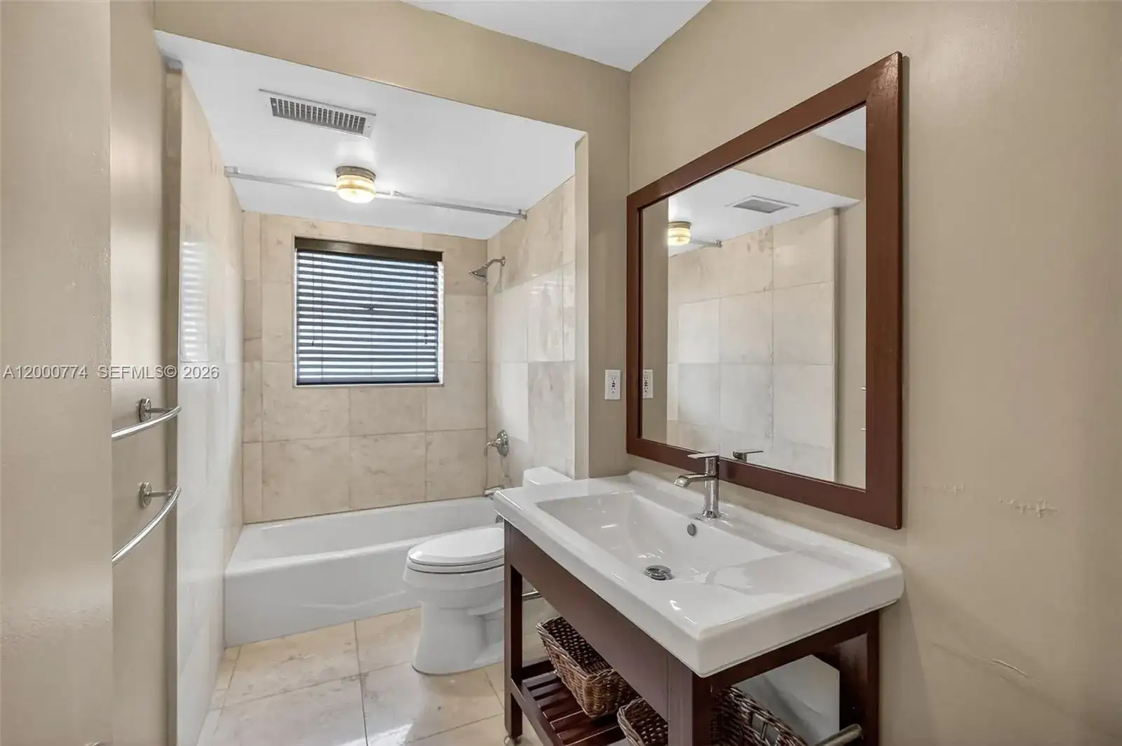 1519 Drexel Ave, Miami Beach FL 33139 photo 3