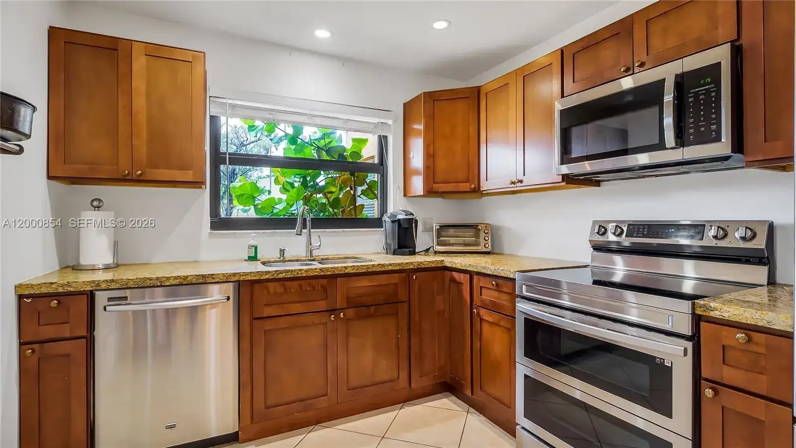 1541 NW 92nd Ave # 186, Pembroke Pines FL 33024 photo 2