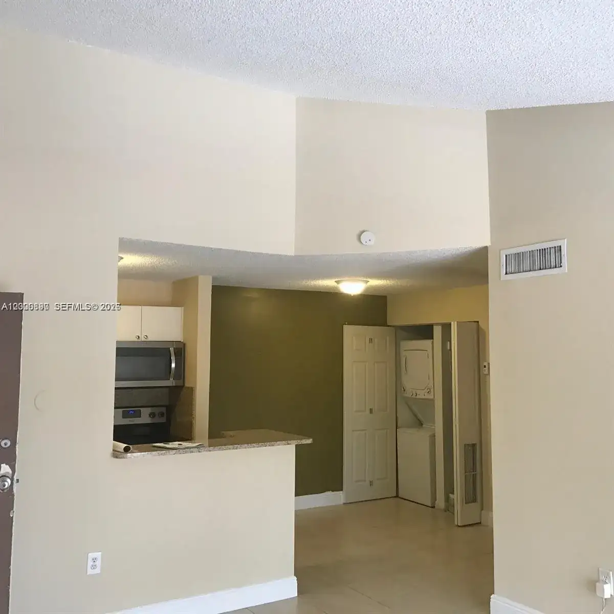 7200 NW 179th St # 302, Hialeah FL 33015 photo 3
