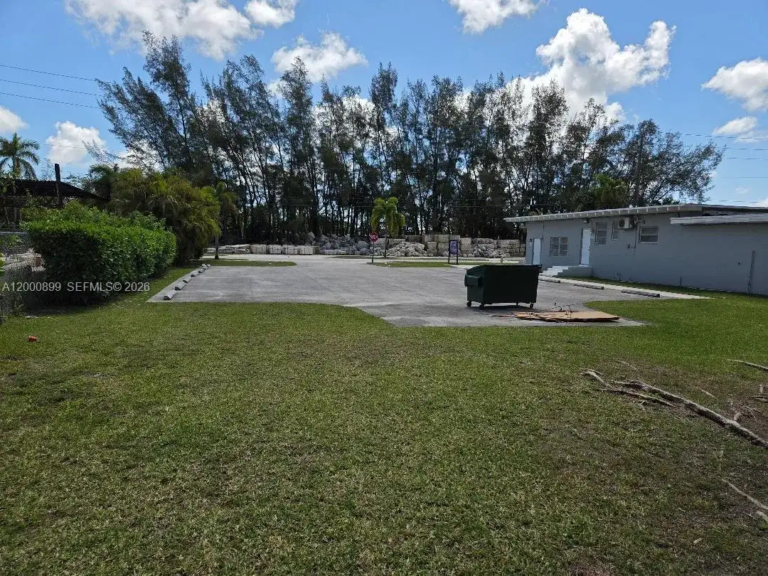 1400 NW 3rd Ave, Florida City FL 33034 photo 5