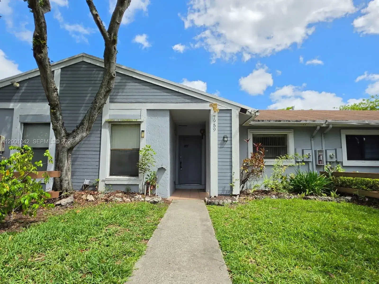 7959 NW 41st Ct, Sunrise FL 33351 photo 2