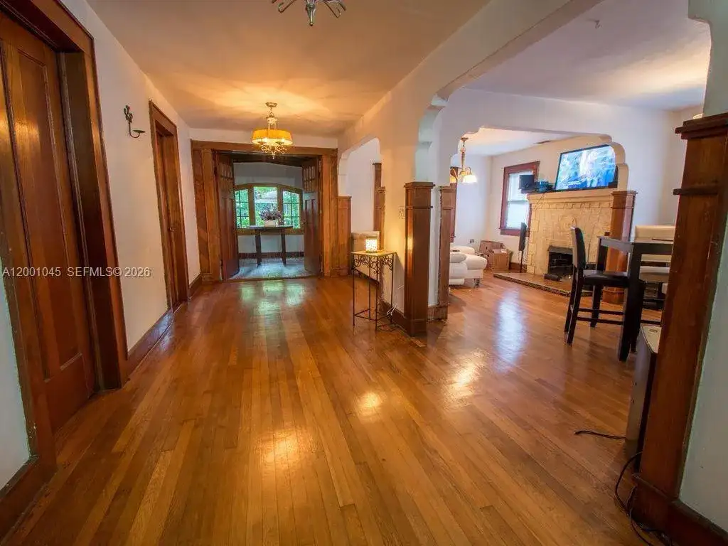 8238 NE 9th Ave, Miami FL 33138 photo 3