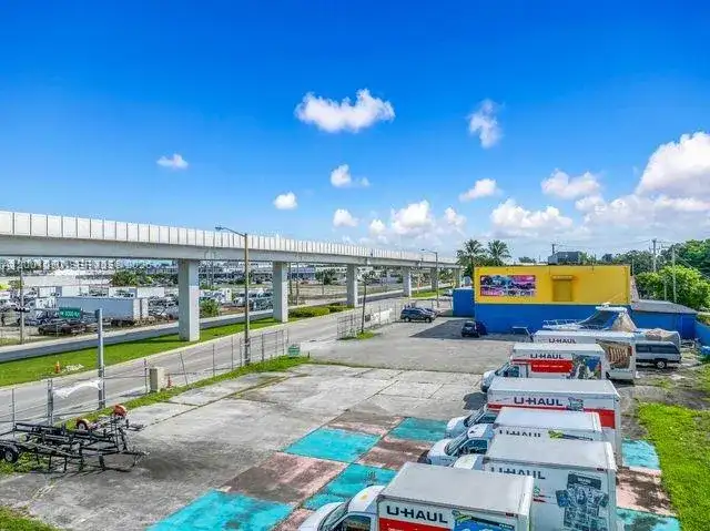 3030 NW 79th St, Miami FL 33147 photo 4