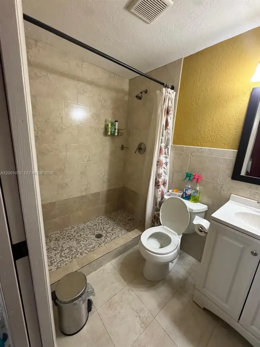 5501 SW 89th Ave # 2, Miami FL 33165 photo 3