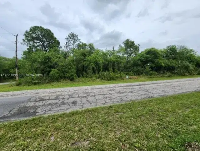 375 Montura Ave., Clewiston FL 33440 photo 2