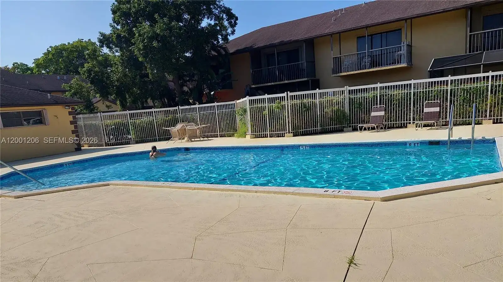 1125 NE 210th Ter, Miami FL 33179 photo 2