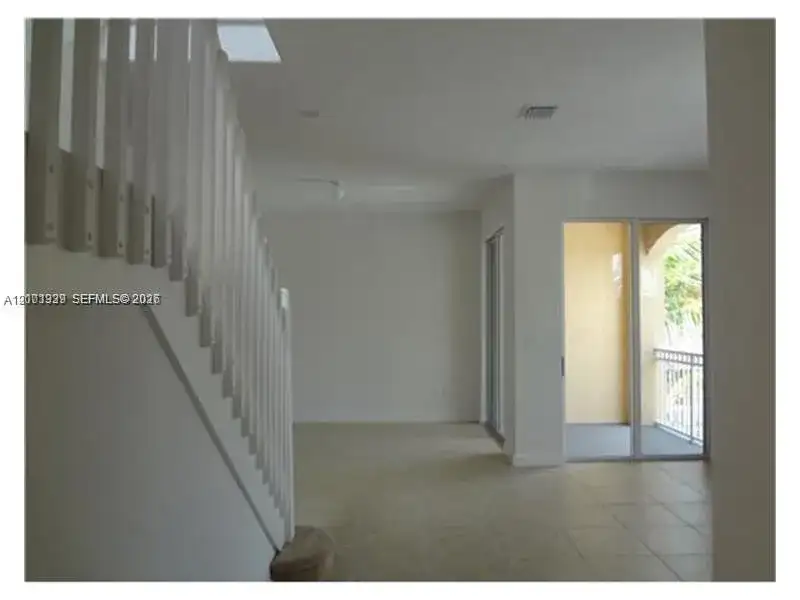 10012 NW 7th St # 216, Miami FL 33172 photo 5