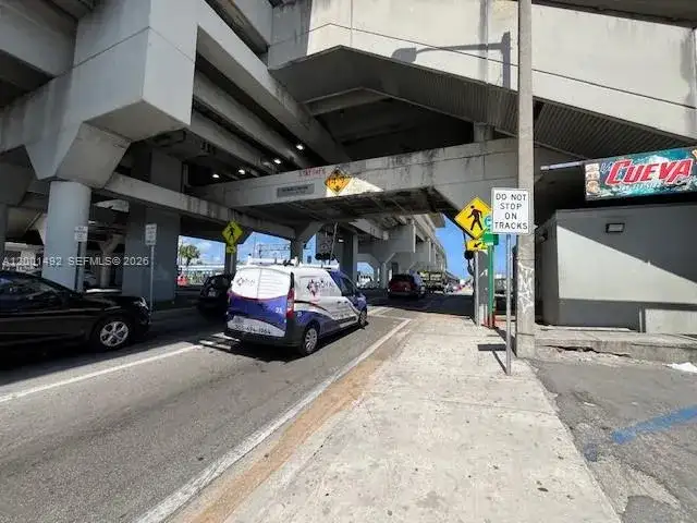 1120 E 25th St, Hialeah FL 33013 photo 3