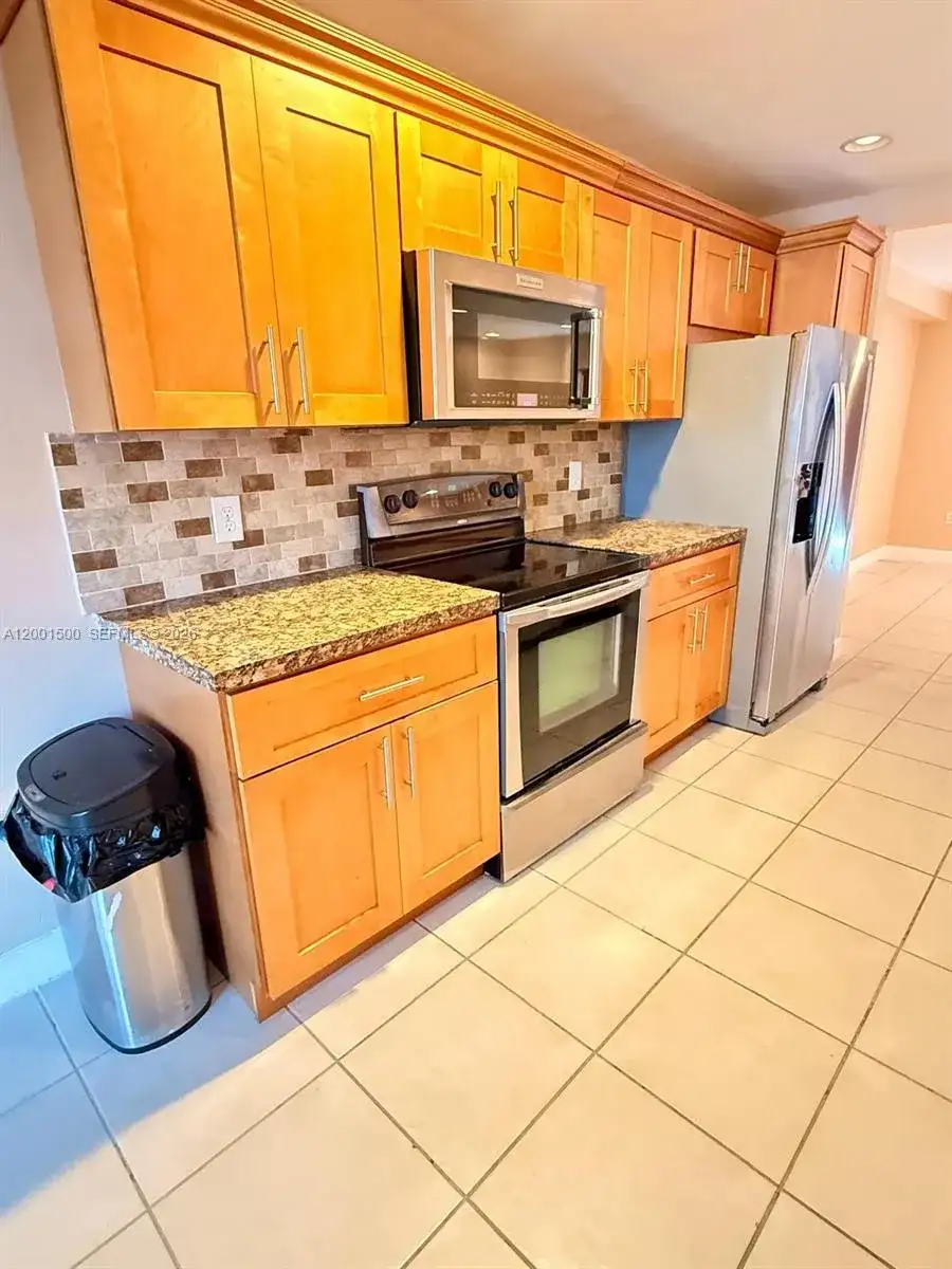 2750 N 34th Ave # 9D, Hollywood FL 33021 photo 5