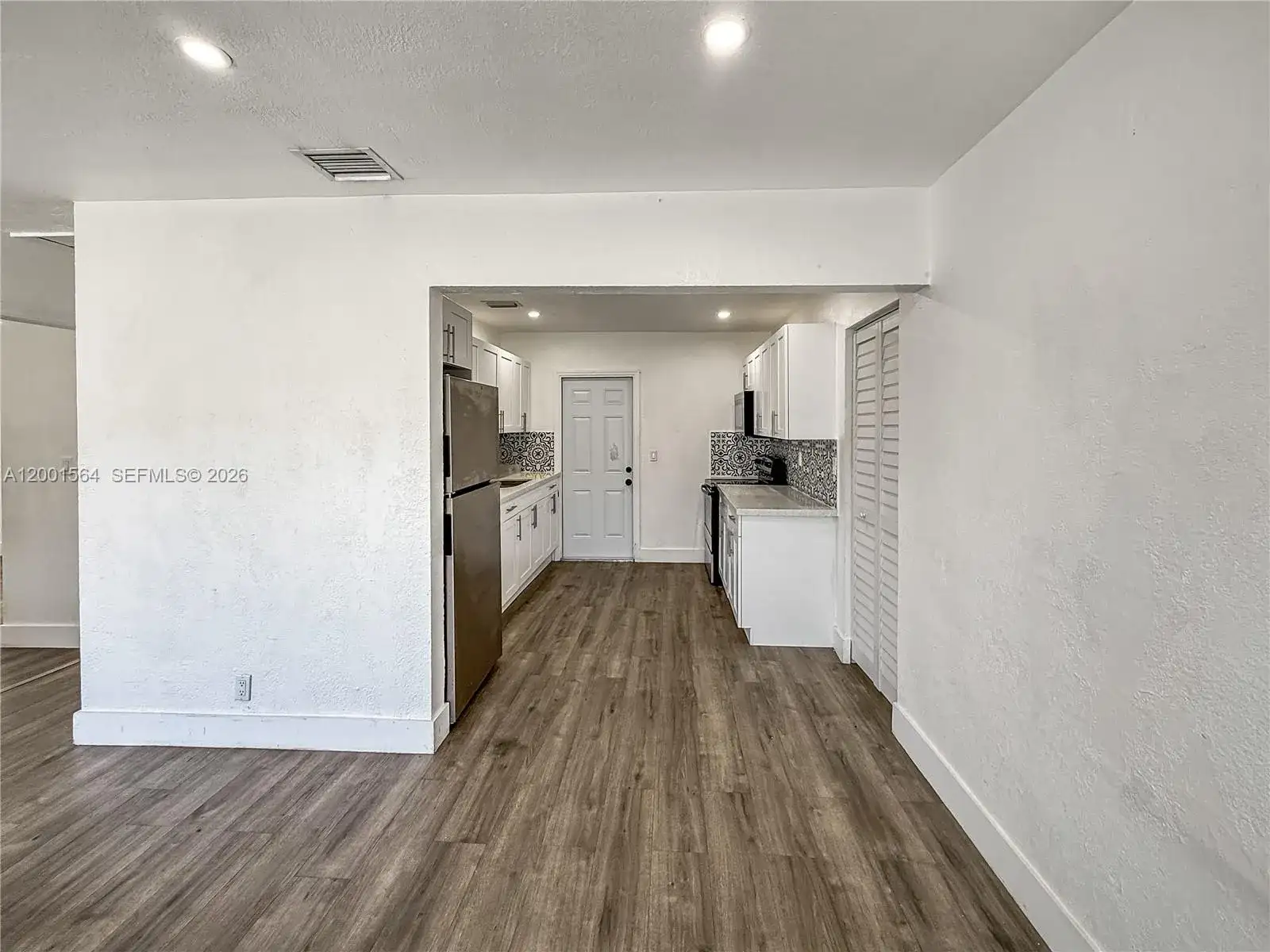 2620 NW 18th Ter # 3, Oakland Park FL 33311 photo 2