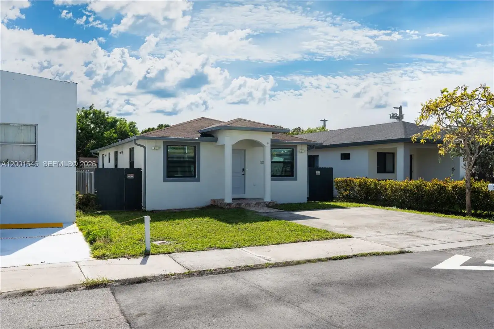 308 NW 2nd Ave, Hallandale Beach FL 33009 photo 3