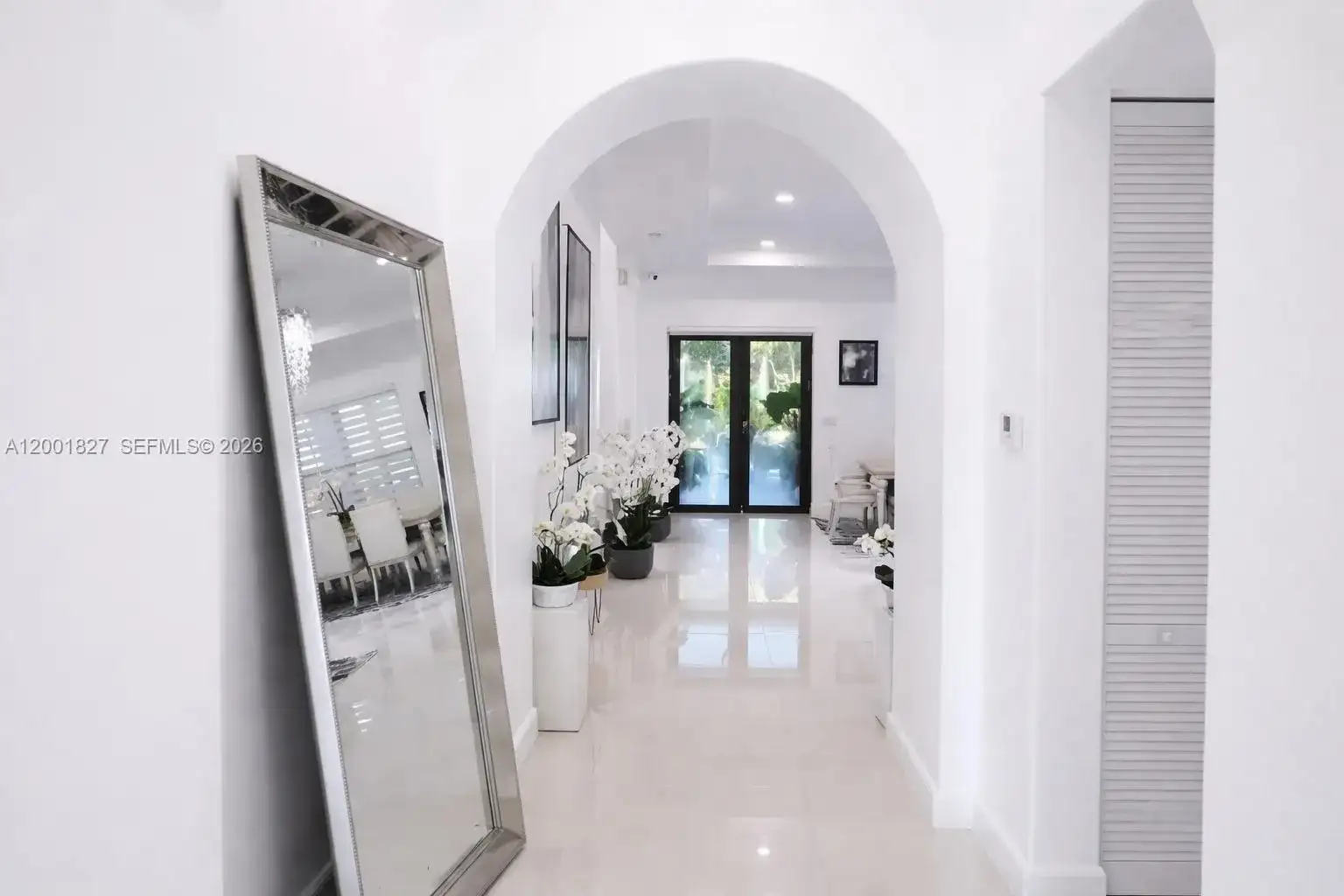 8537 NW 39th Ct, Cooper City FL 33024 photo 3