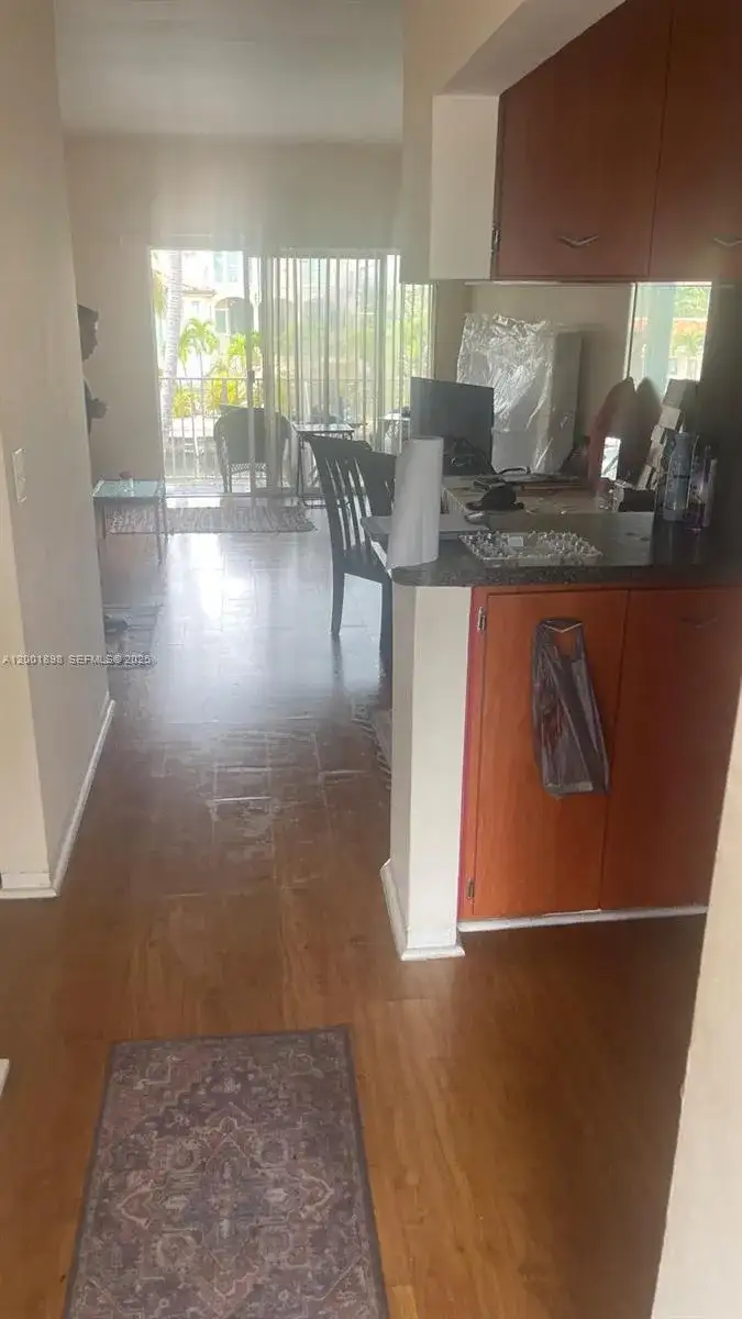 2225 NE 123rd St # 204, North Miami FL 33181 photo 2