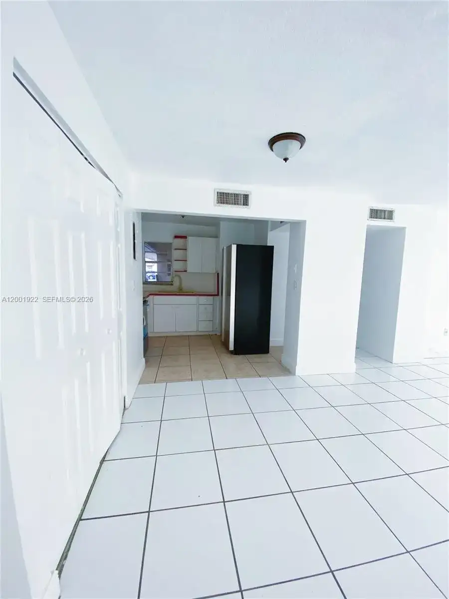 870 NW 87th Ave # 110, Miami FL 33172 photo 3